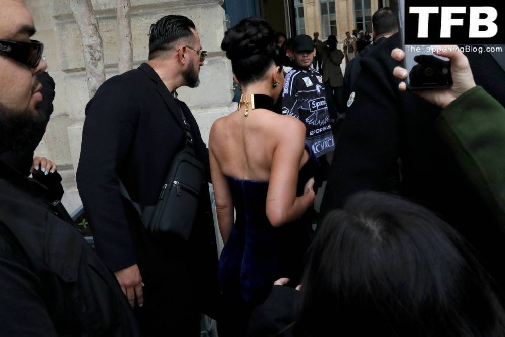 Busty Kylie Jenner Flaunts Her Deep Cleavage in Paris (54 Photos + Video) - #27