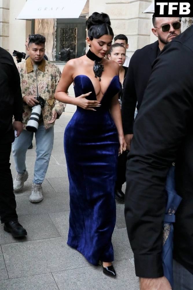 Busty Kylie Jenner Flaunts Her Deep Cleavage in Paris (54 Photos + Video) - #24
