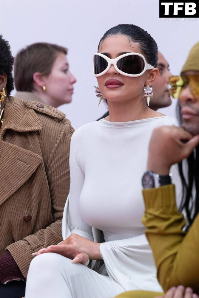 Kylie Jenner Flaunts Her Curves in a White Dress During Paris Fashion Week - #98