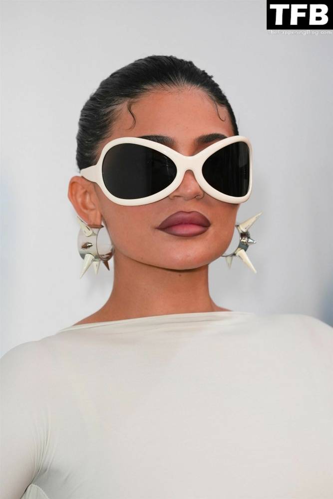 Kylie Jenner Flaunts Her Curves in a White Dress During Paris Fashion Week - #64