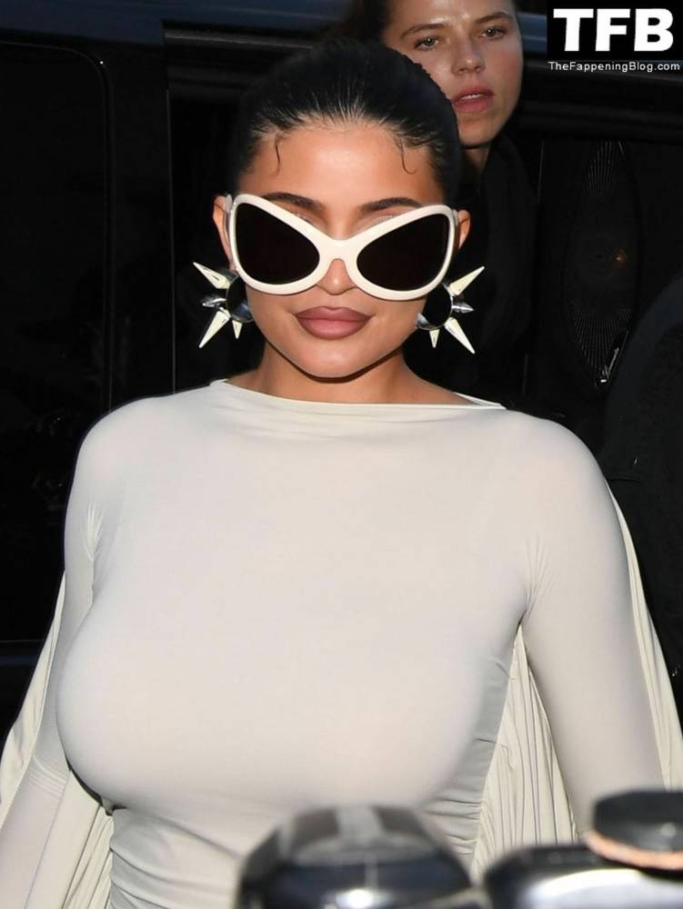 Kylie Jenner Flaunts Her Curves in a White Dress During Paris Fashion Week - #69