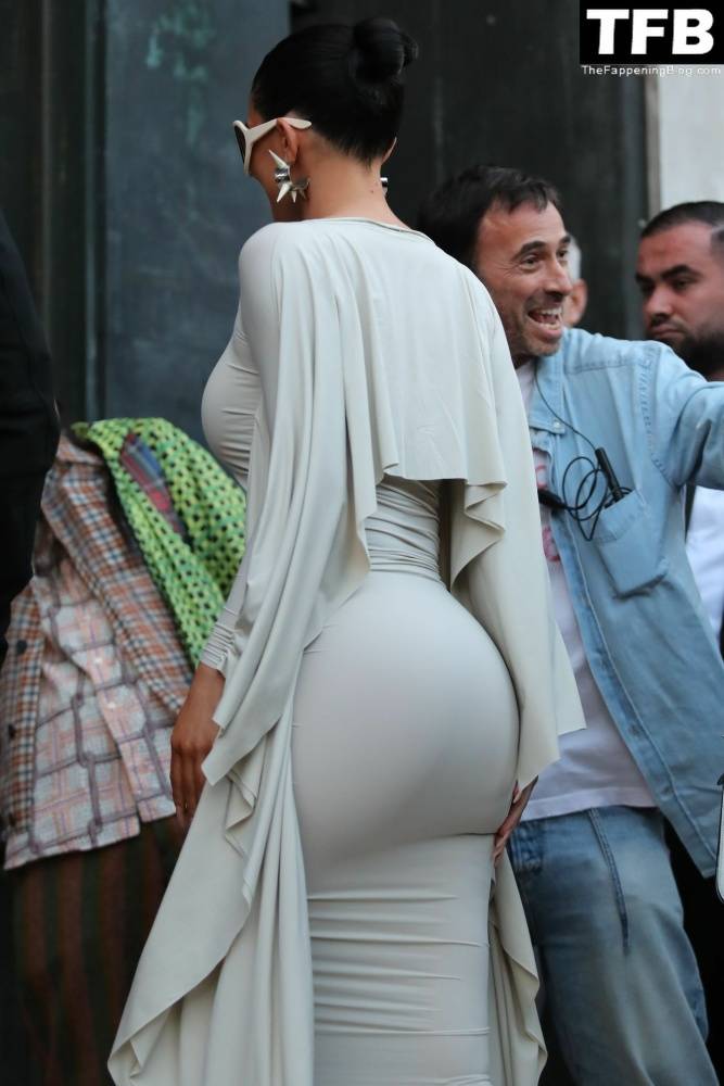 Kylie Jenner Flaunts Her Curves in a White Dress During Paris Fashion Week - #95