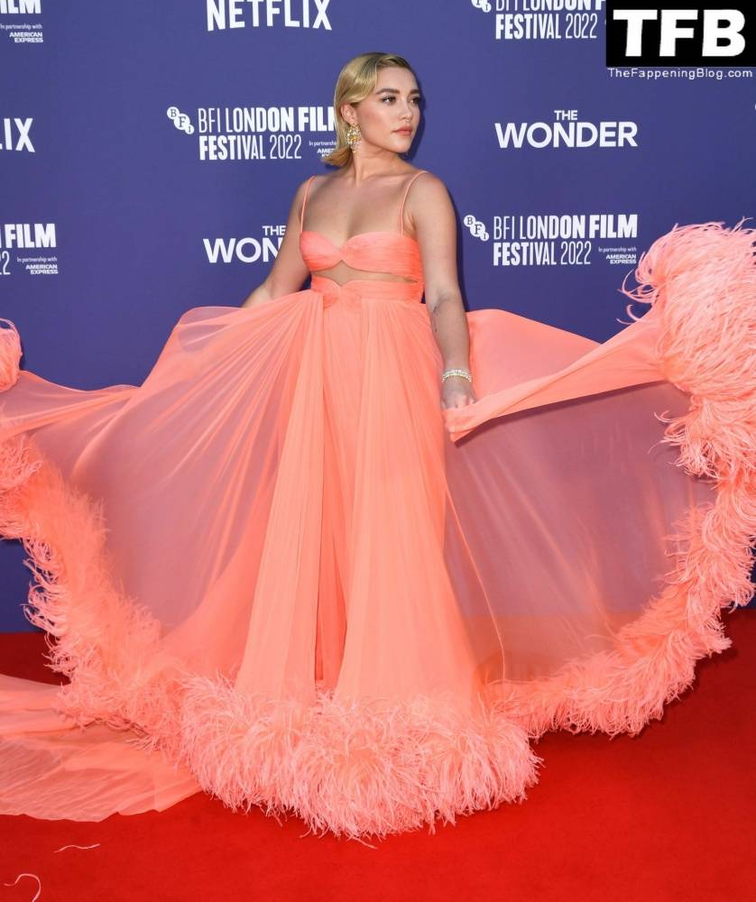 Florence Pugh Stuns on the Red Carpet at 1CThe Wonder 1D Premiere in London - #19