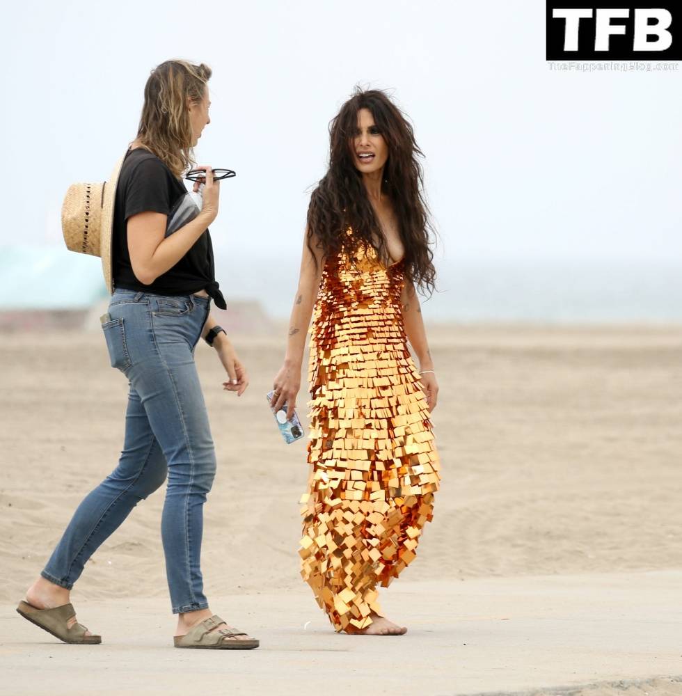 Sarah Shahi is Spotted During a Beach Shoot in LA - #7