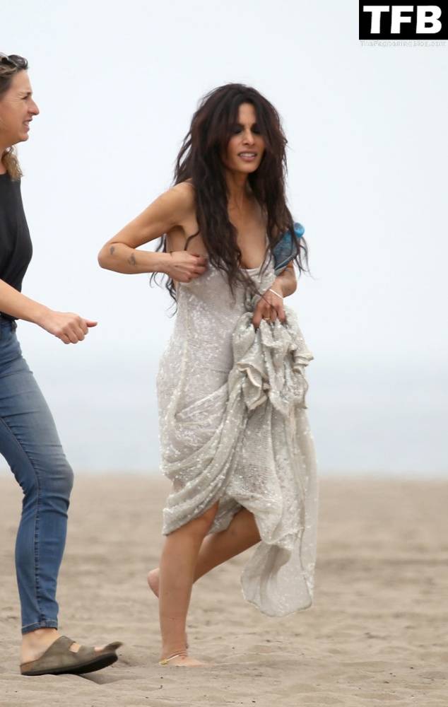 Sarah Shahi is Spotted During a Beach Shoot in LA - #12