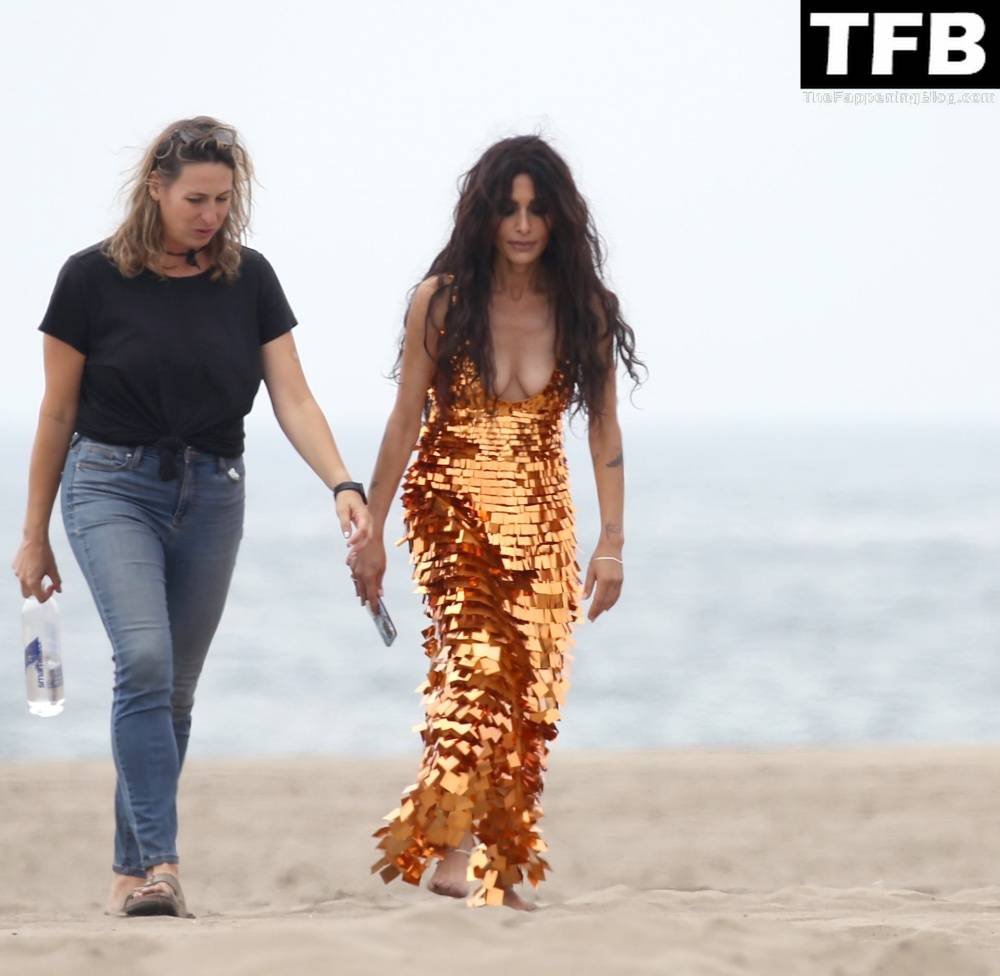 Sarah Shahi is Spotted During a Beach Shoot in LA - #13