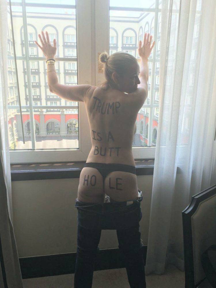 Chelsea Handler Nude Candid Photo Set Leaked - #1