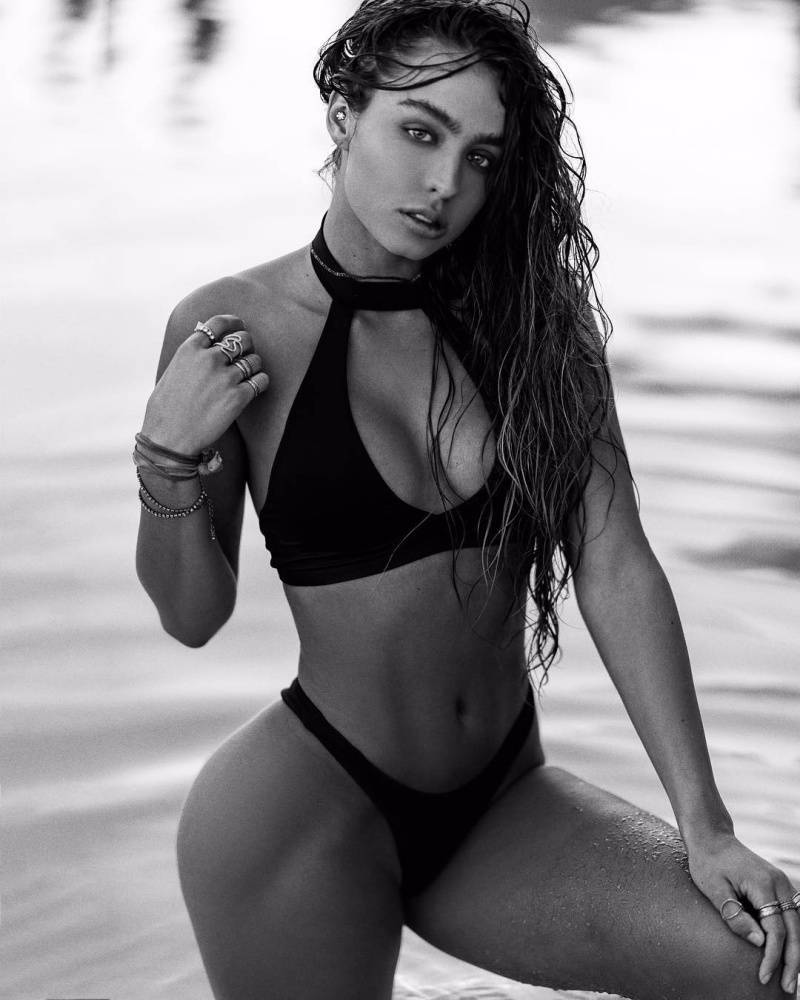 Sommer Ray Sexy Pictures - #13