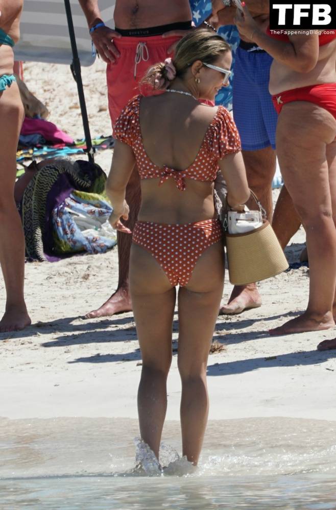 Sophie Hermann Shows Off Her Nude Tits on the Beach in Formentera - #11