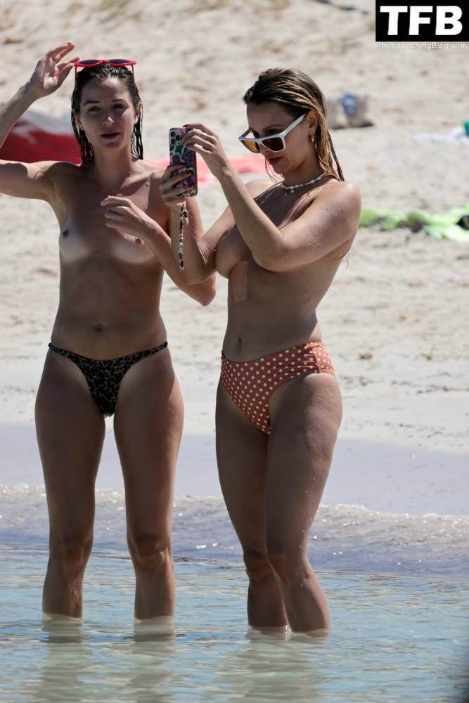 Sophie Hermann Shows Off Her Nude Tits on the Beach in Formentera - #10