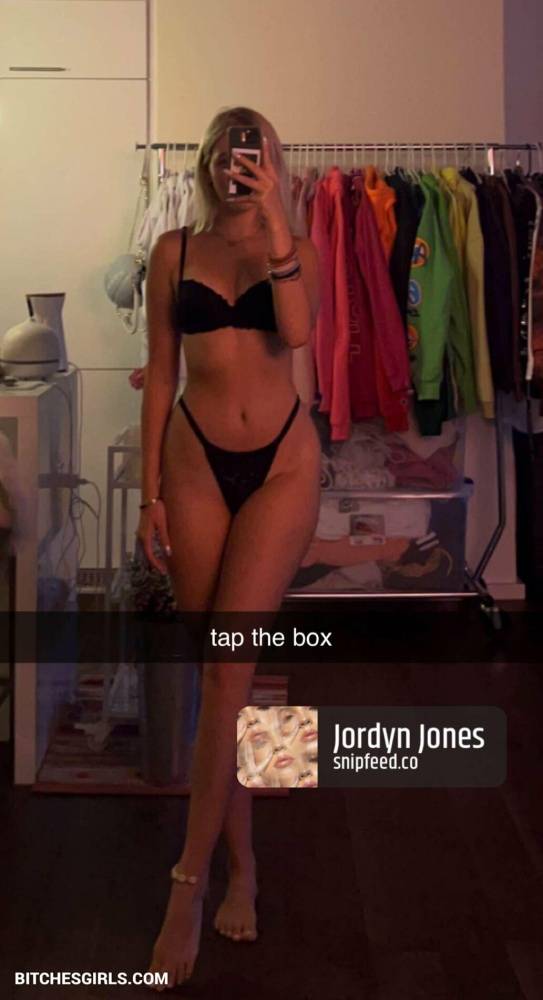 Jordyn Jones Celeb Leaked Tits - Latest Ass Photos - #3