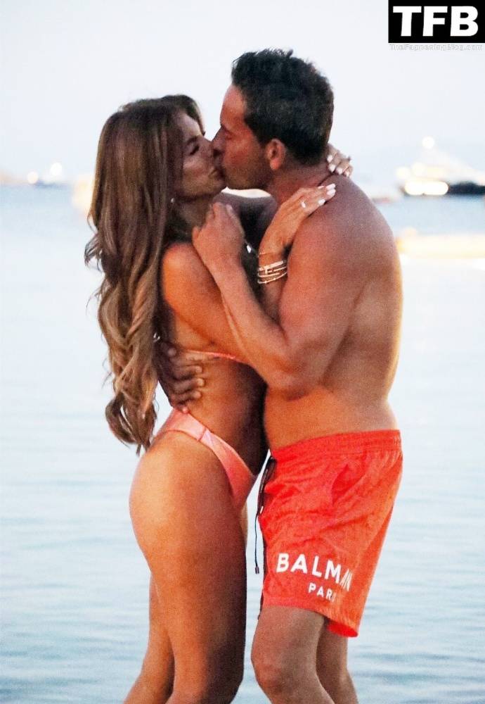 Teresa Giudice & Luis Ruelas Can 19t Keep Their Hands to Themselves During Their Honeymoon in Mykonos - #3