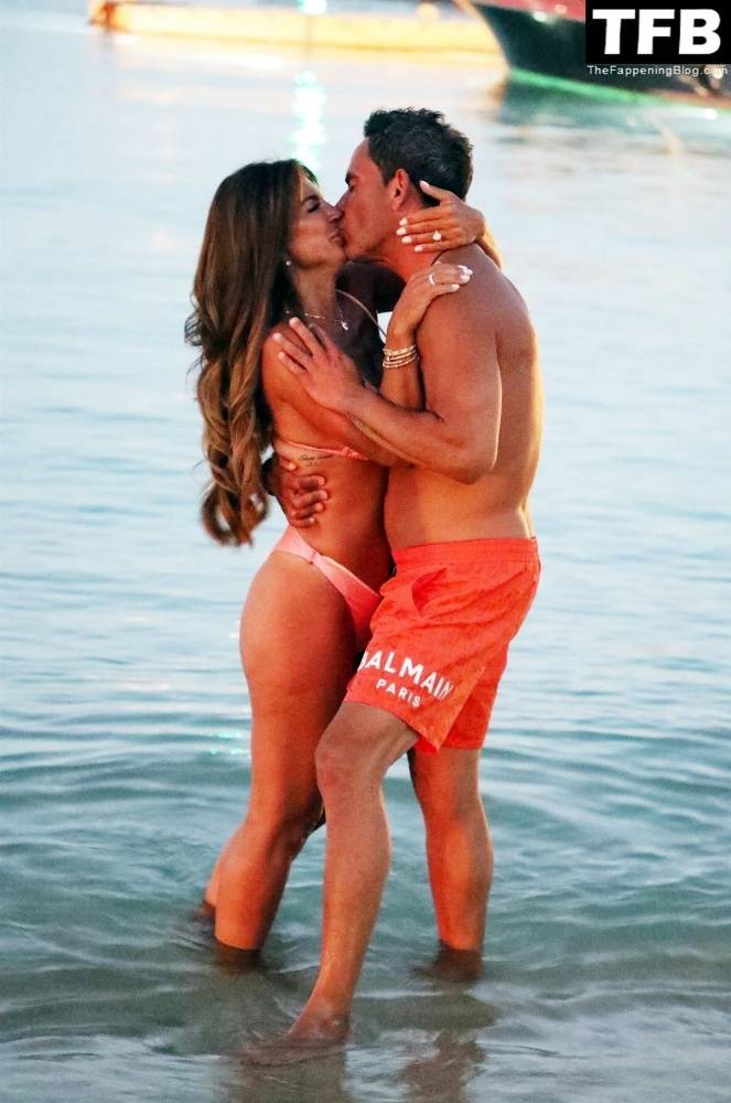 Teresa Giudice & Luis Ruelas Can 19t Keep Their Hands to Themselves During Their Honeymoon in Mykonos - #11
