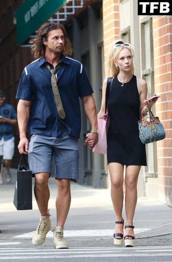 Juno Temple Holds Hands with Her Mystery Boyfriend in NYC - #6