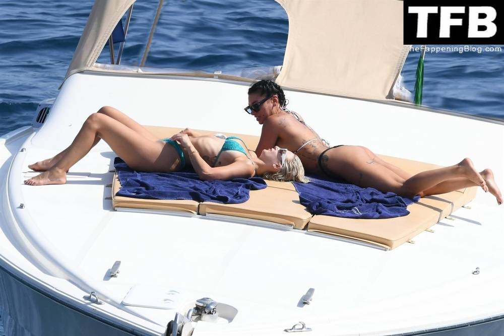 Ella Ding & Domenica Calarco Show Off Their Nude Tits While on Holiday on the Amalfi Coast - #13