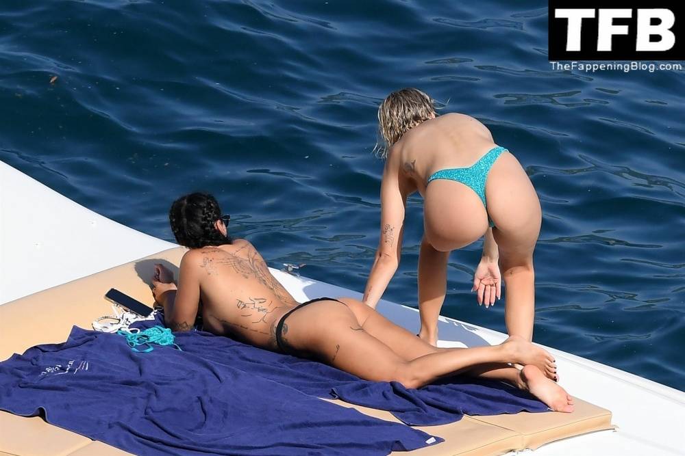 Ella Ding & Domenica Calarco Show Off Their Nude Tits While on Holiday on the Amalfi Coast - #41