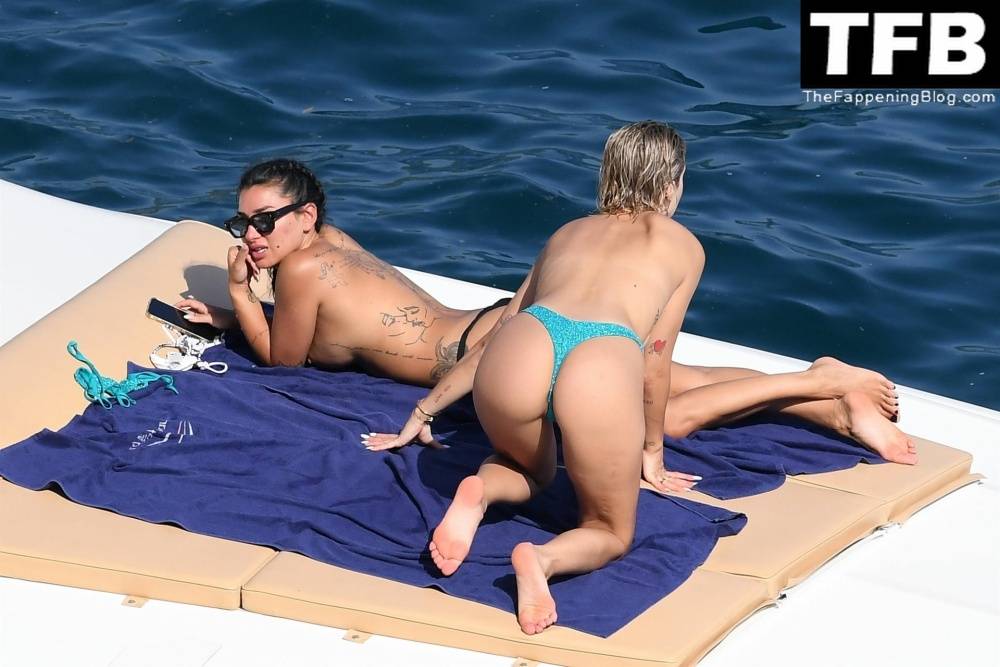 Ella Ding & Domenica Calarco Show Off Their Nude Tits While on Holiday on the Amalfi Coast - #4