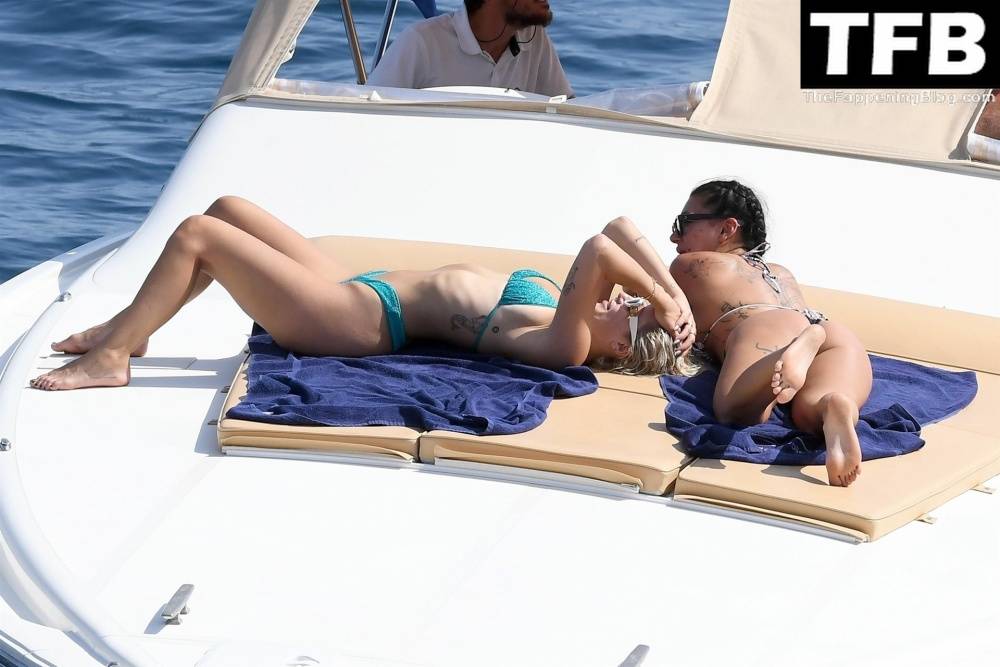 Ella Ding & Domenica Calarco Show Off Their Nude Tits While on Holiday on the Amalfi Coast - #50