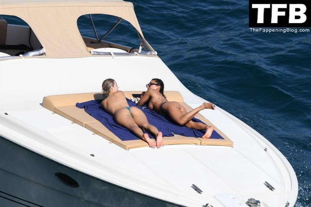 Ella Ding & Domenica Calarco Show Off Their Nude Tits While on Holiday on the Amalfi Coast - #28