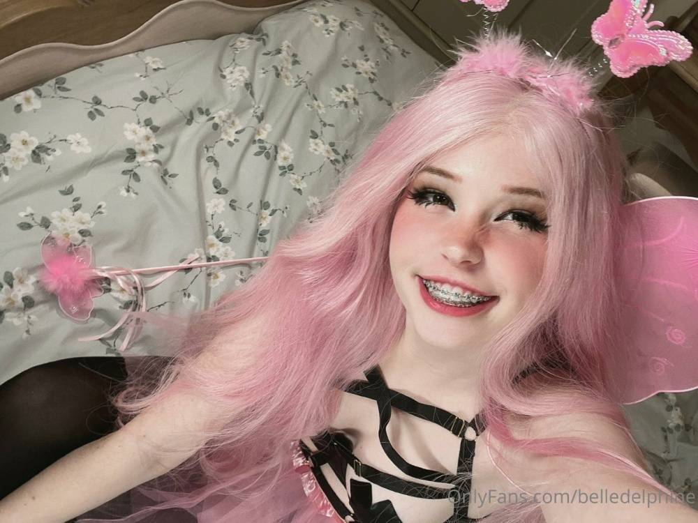 Belle Delphine Nude Pussy Spreading Onlyfans Set Leaked - #10