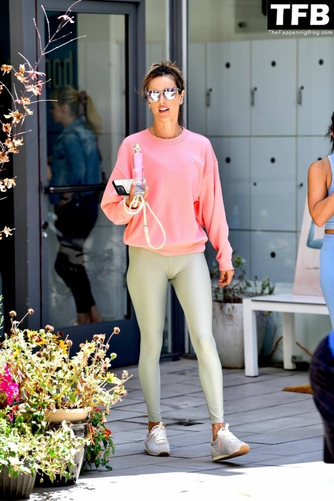 Alessandra Ambrosio Starts Off Her Week with a Trip to the Gym - #64