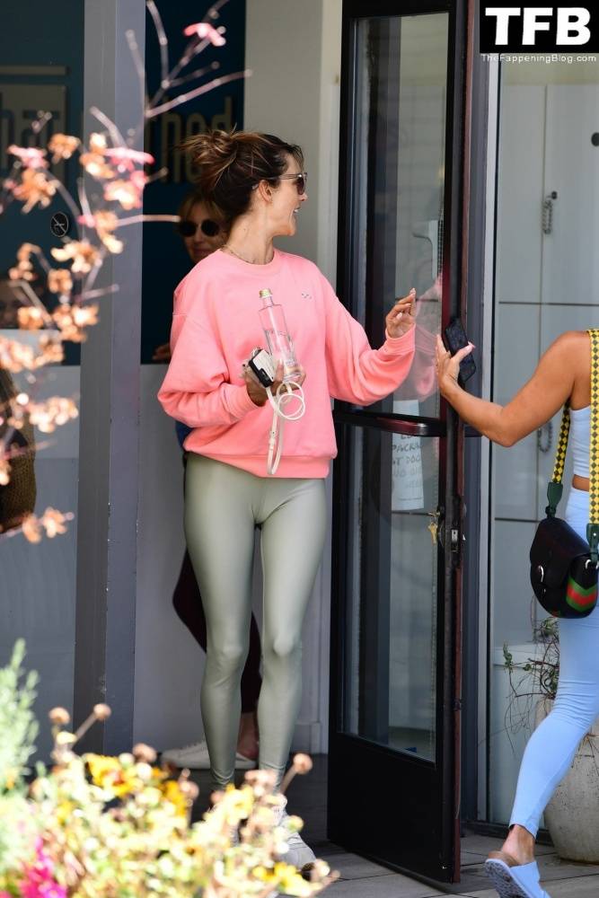 Alessandra Ambrosio Starts Off Her Week with a Trip to the Gym - #35