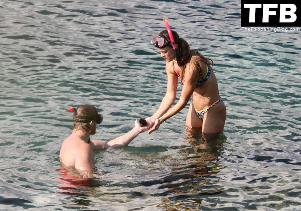 Nina Agdal & Logan Paul Enjoy a Day Snorkeling at the Beach in Mykonos - #25