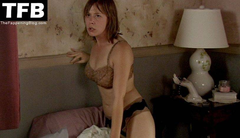 Liza Weil Nude & Sexy Collection (5 Pics) - #2