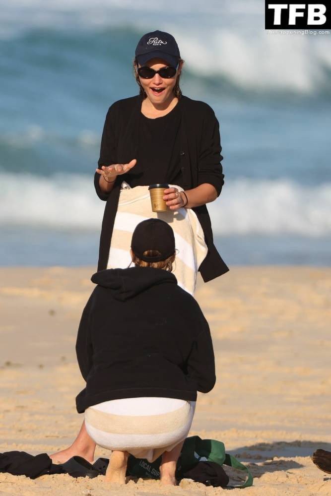 Lara Worthington & Phoebe Tonkin Enjoy a Day on the Beach in Sydney - #85