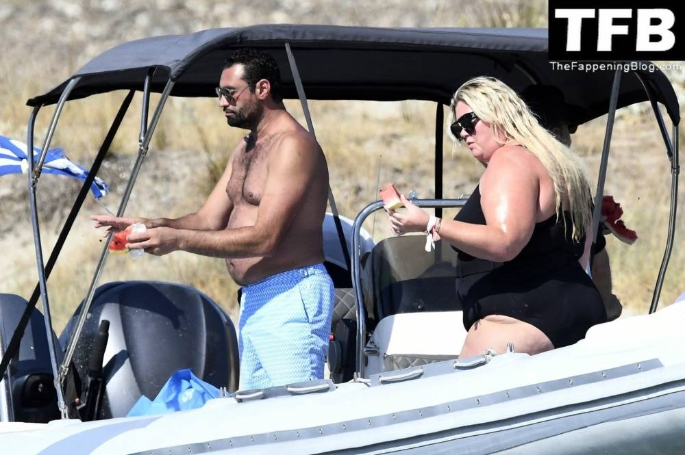 Gemma Collins Flashes Her Nude Boobs on the Greek Island of Mykonos - #37