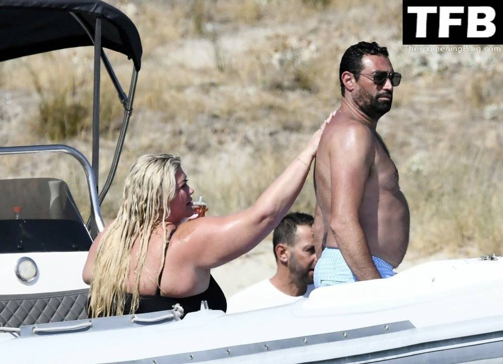 Gemma Collins Flashes Her Nude Boobs on the Greek Island of Mykonos - #80