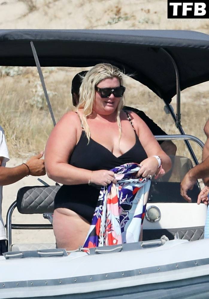 Gemma Collins Flashes Her Nude Boobs on the Greek Island of Mykonos - #4