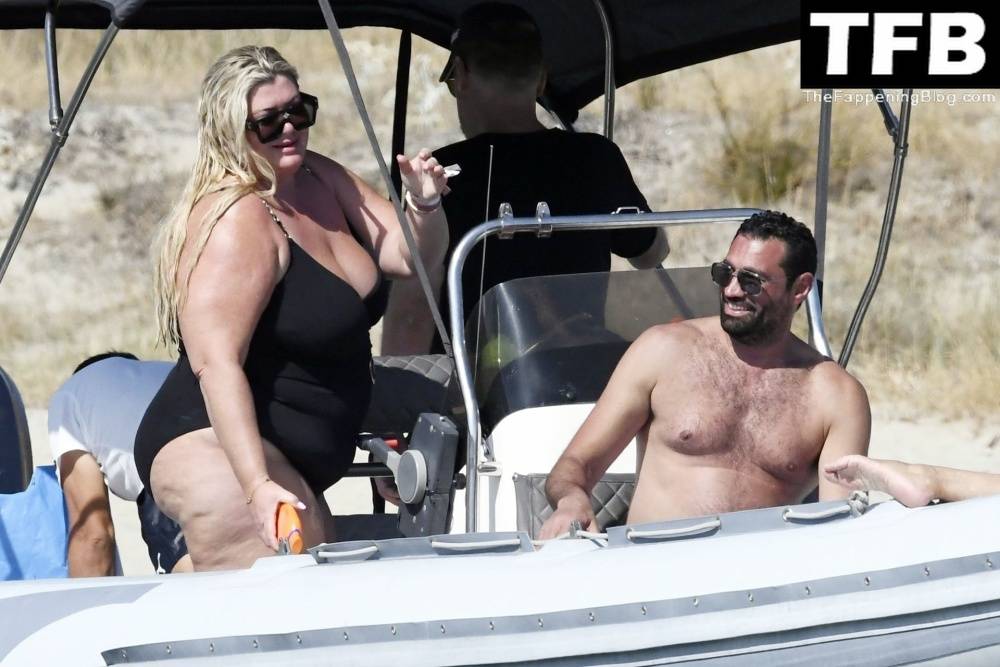 Gemma Collins Flashes Her Nude Boobs on the Greek Island of Mykonos - #18