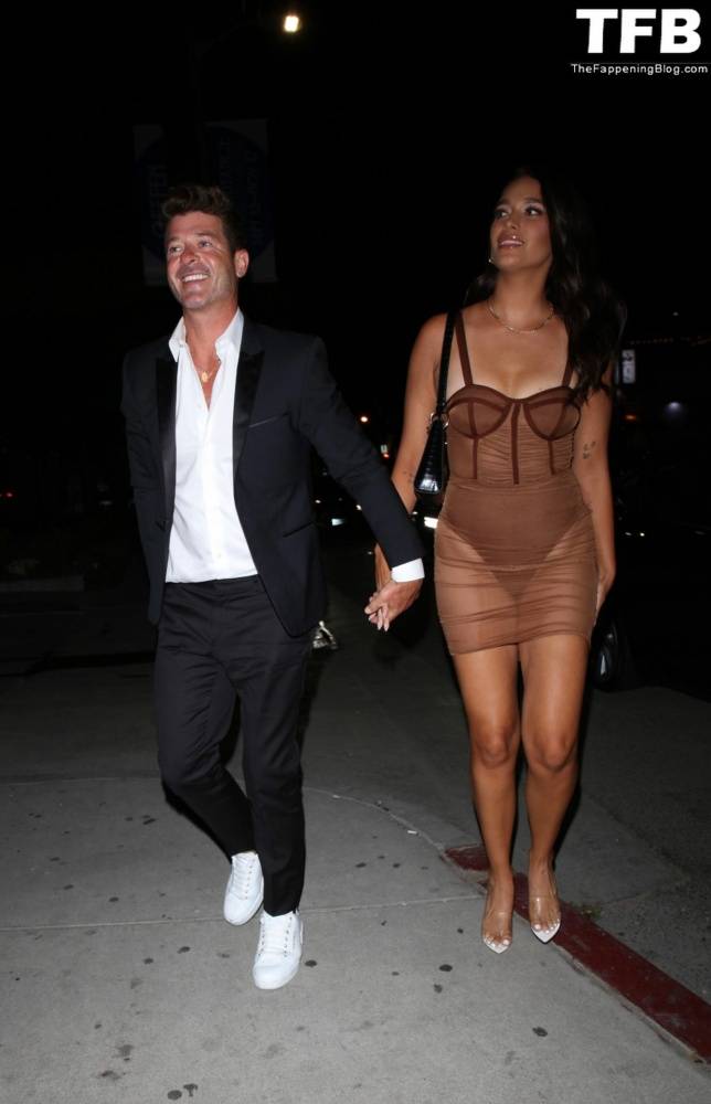 April Love Geary & Robin Thicke are One HOT Couple - #12
