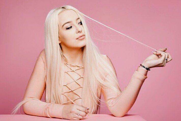 Tana Mongeau Sexy Pictures - #17
