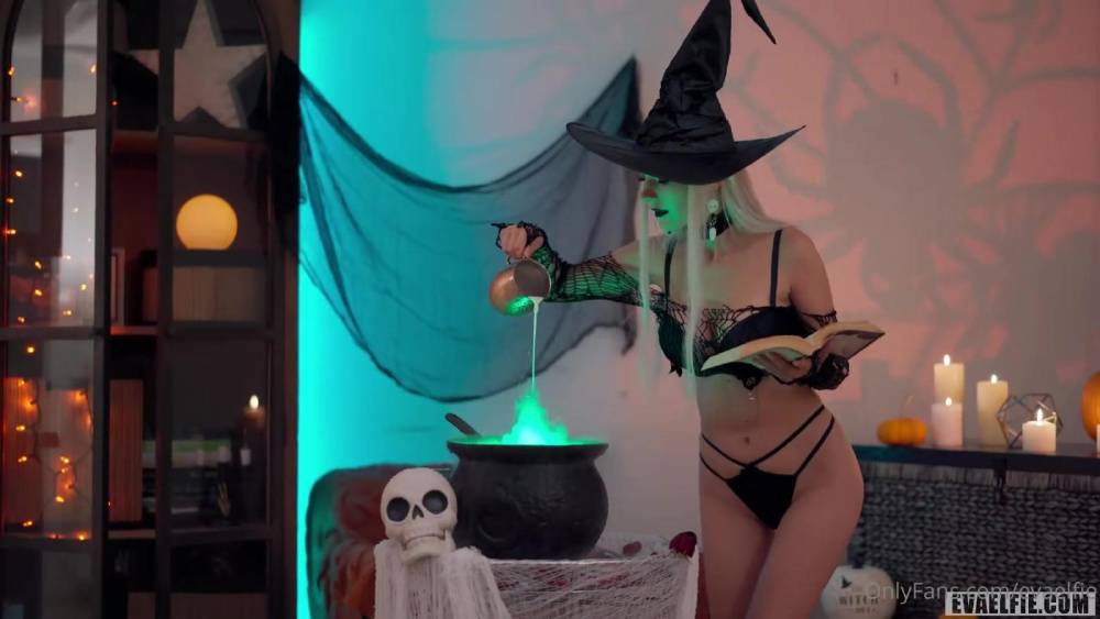 Eva Elfie Blowjob Witch Cosplay OnlyFans Video Leaked - #6