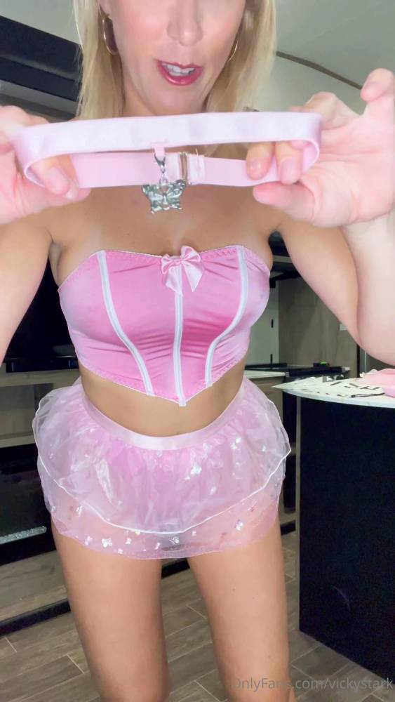 Vicky Stark Nude Pink Costumes Try On Onlyfans Video Leaked - #2