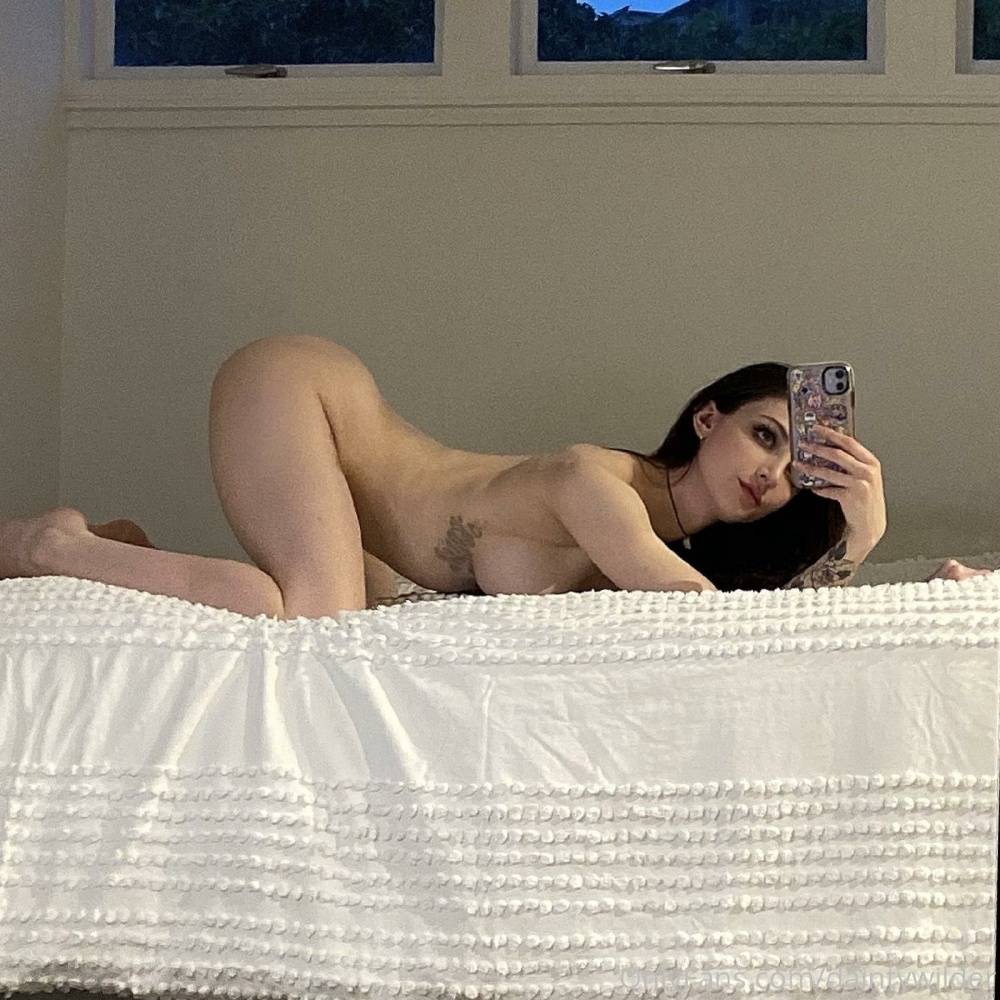 Dainty Wilder Nude Bed Mirror Selfies Onlyfans Set Leaked - #4