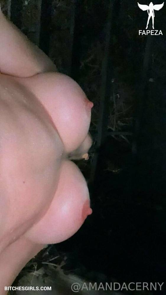 Amanda Cerny Instagram Sexy Influencer - Amanda Onlyfans Leaked Naked Photos - #4