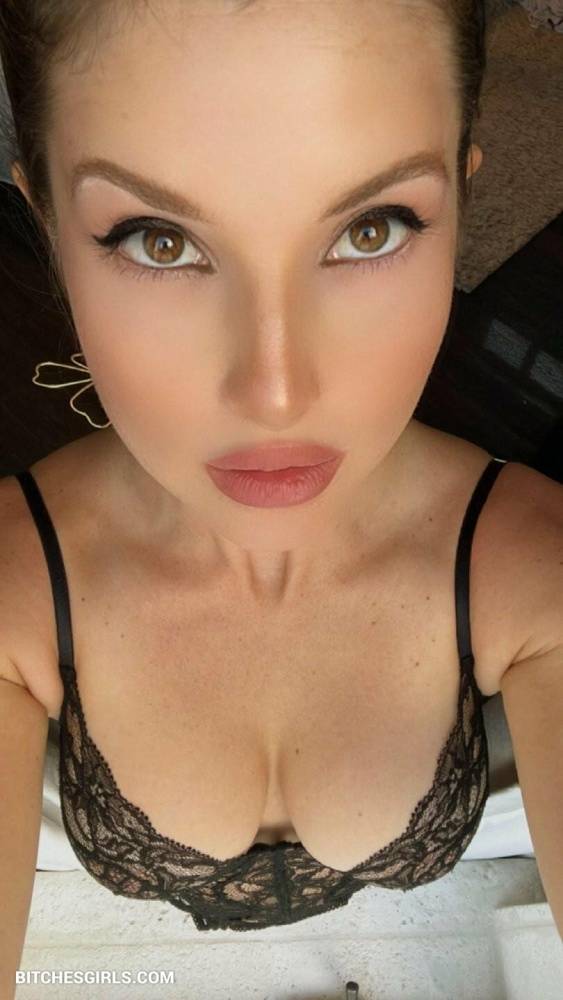 Amanda Cerny Instagram Sexy Influencer - Amanda Onlyfans Leaked Naked Photos - #13
