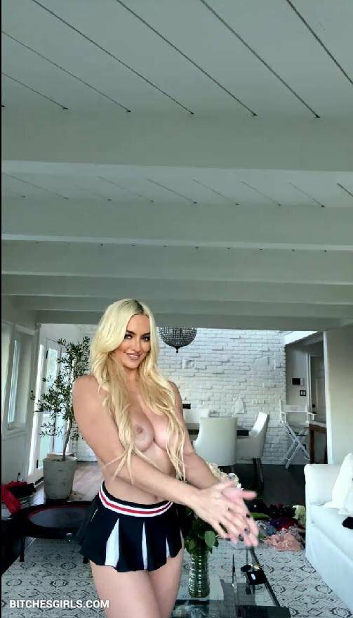 Lindsey Pelas Instagram Naked Influencer - Lindsey Onlyfans Leaked Naked Photo - #12