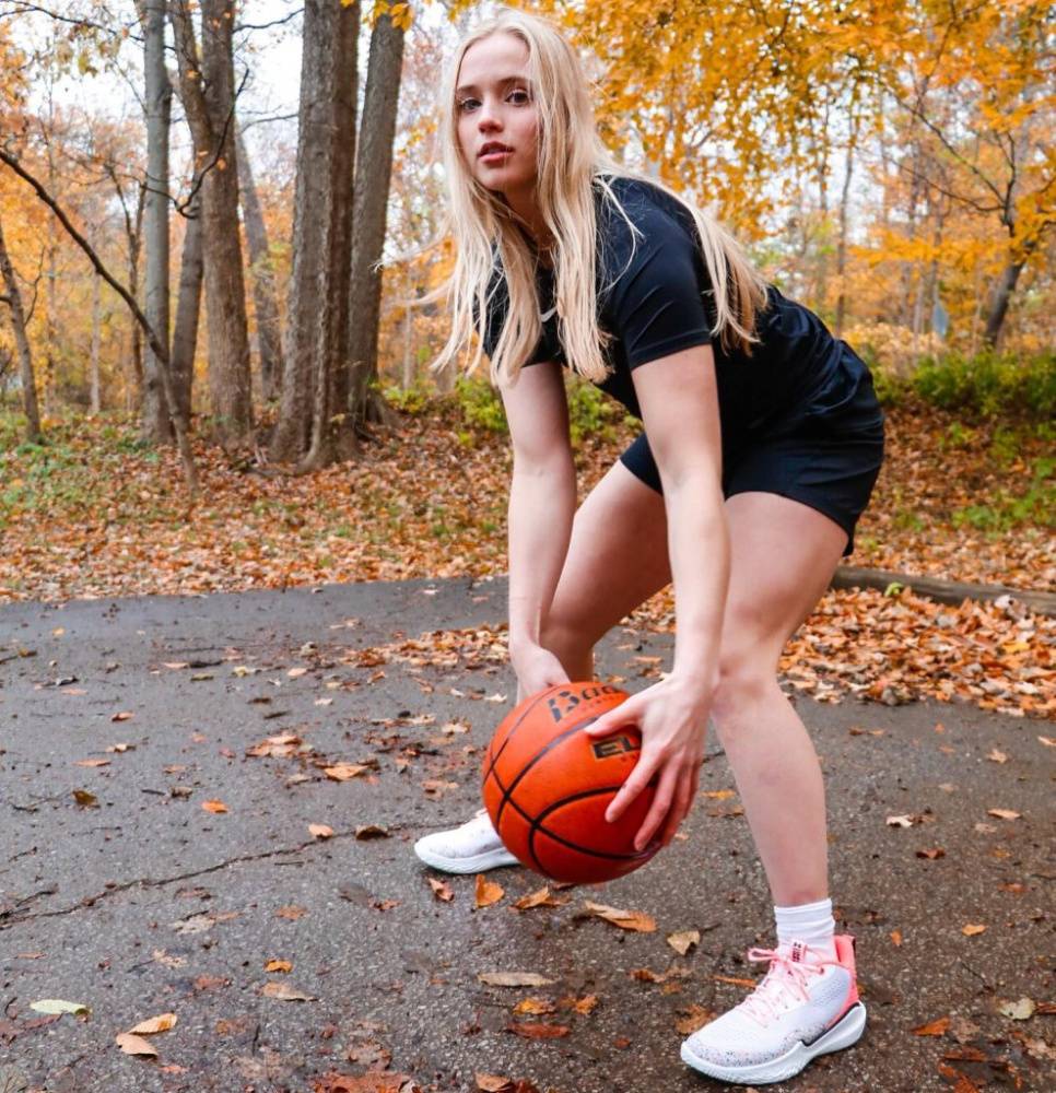 Hailey Van Lith Nude Haileyvanlith Basketball Player! - #19