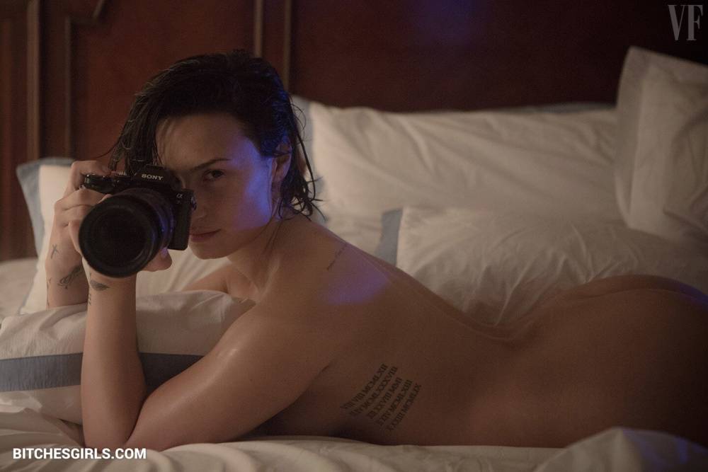 Demi Lovato Nude Celebrities - Lovato Celebrities Leaked Naked Photo - #4
