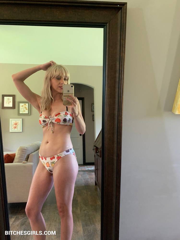 April Gloria Cosplay Porn - _Aprilgloria Cosplay Leaked Nudes - #9