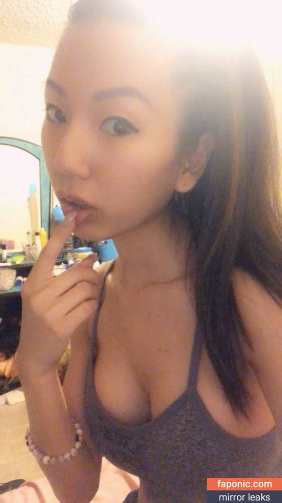 Annie aka Anniexo aka hornyasian3sum aka htnxoxo aka quinxoo Nude Leaks OnlyFans - #3