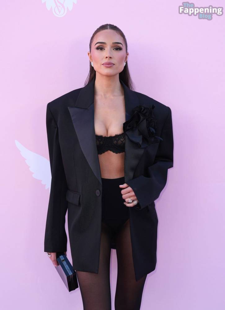 Olivia Culpo Displays Nice Cleavage at the 2024 Victoria’s Secret Show (43 Photos) - #30