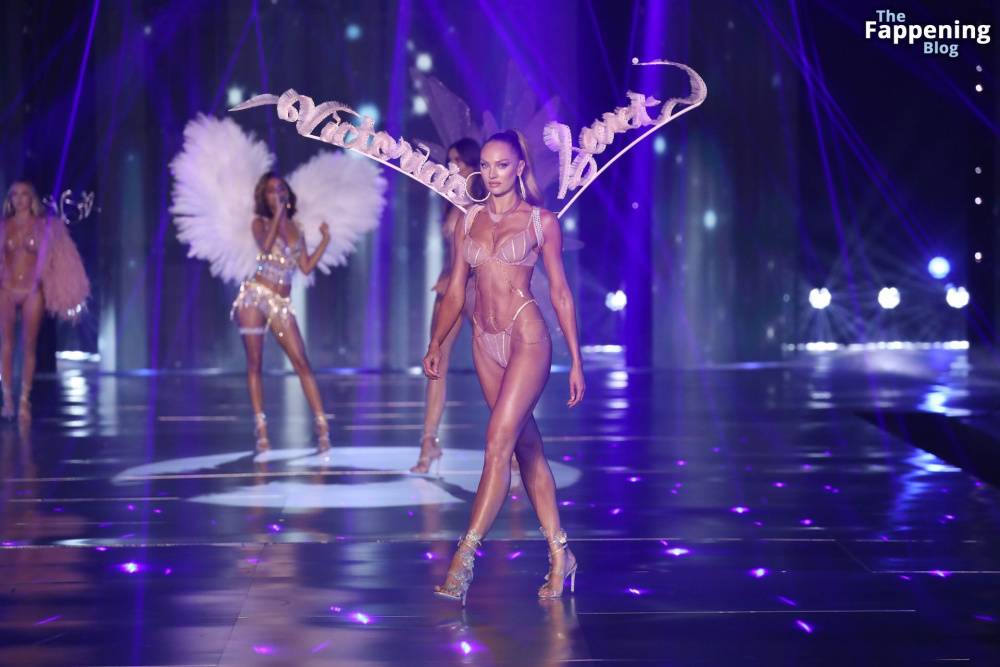 Candice Swanepoel Displays Her Sexy Body at the 2024 Victoria’s Secret Show (74 Photos) - #23