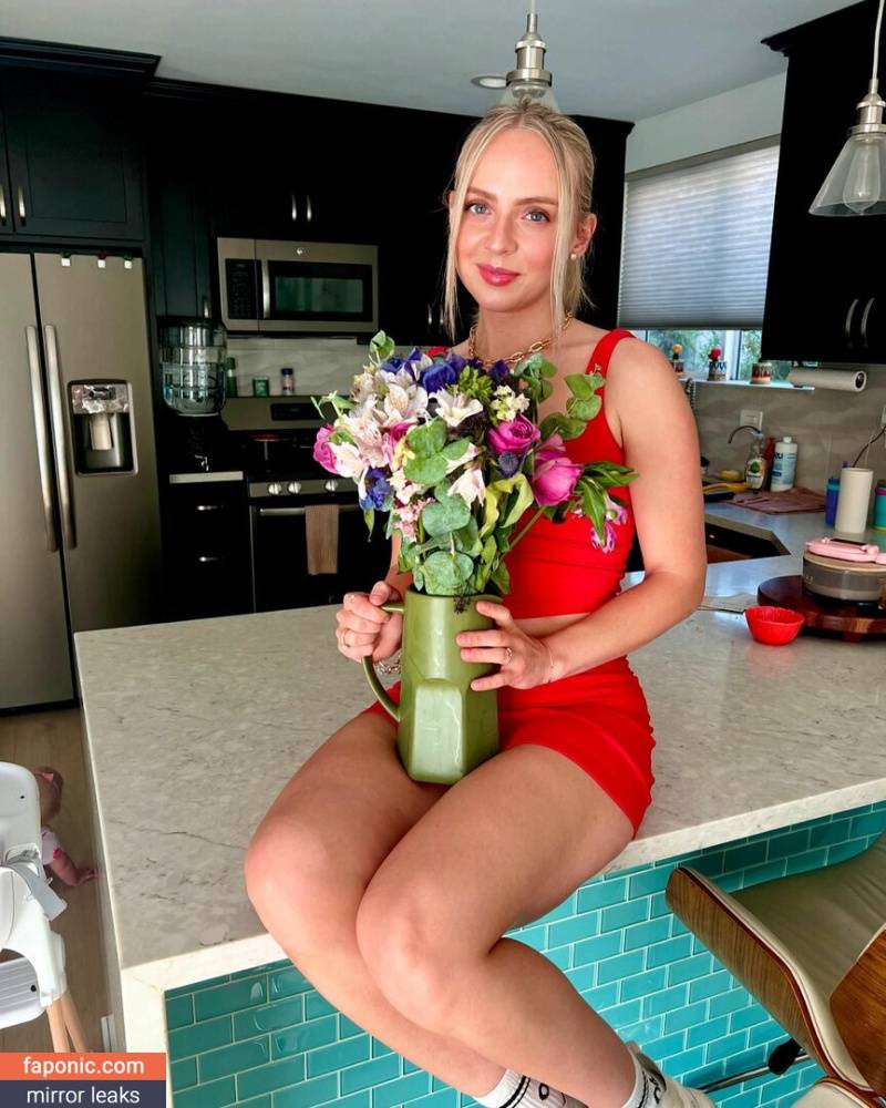 Madilyn Bailey aka madilynbailey Nude Leaks - #2