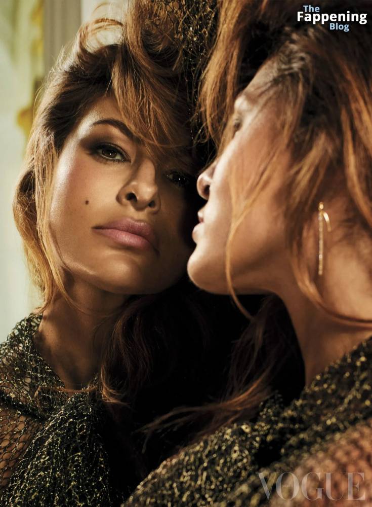 Eva Mendes Sexy – Vogue Mexico & Latin America October 2024 Issue (7 Photos) - #4