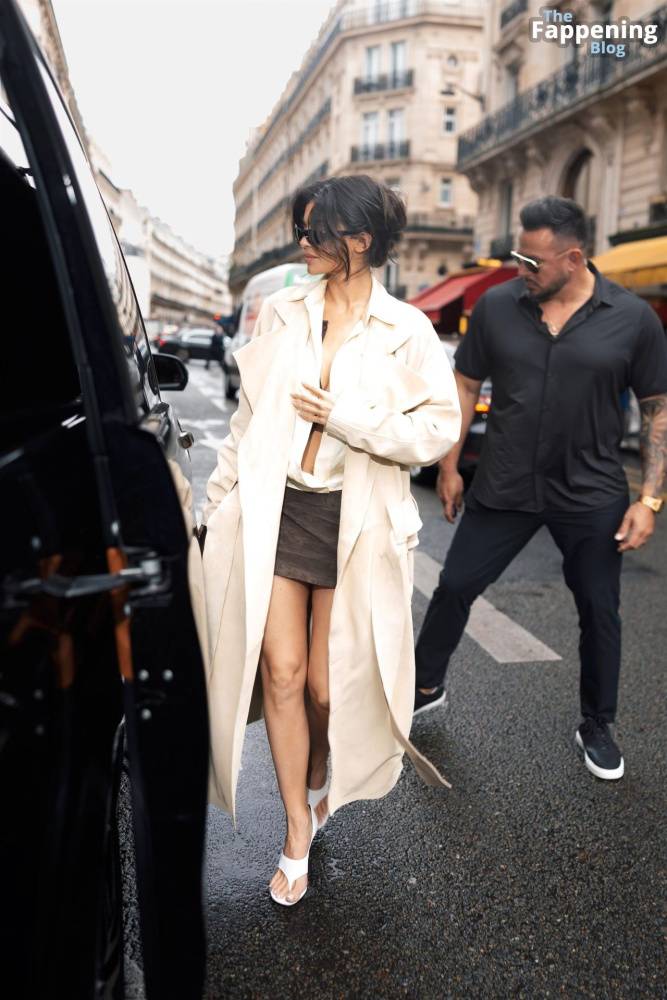 Kylie Jenner Flaunts Her Sexy Legs & Tits in Paris (29 Photos) - #13